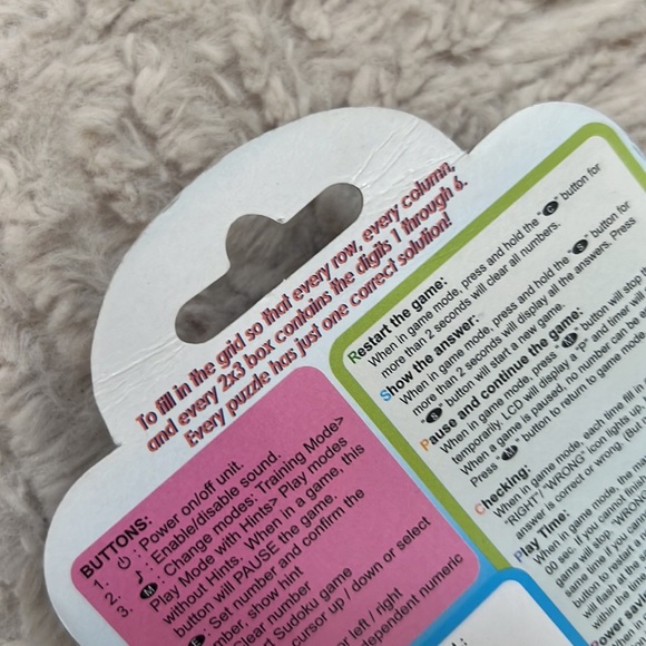 Mini sudoku Keychain Electronic Handheld Travel Game
New in original packaging - Picture 14 of 16